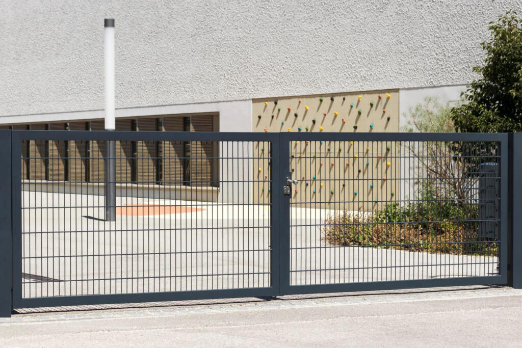 Steel Railing Gate Example Steel Gates - Toronto Iron Railings