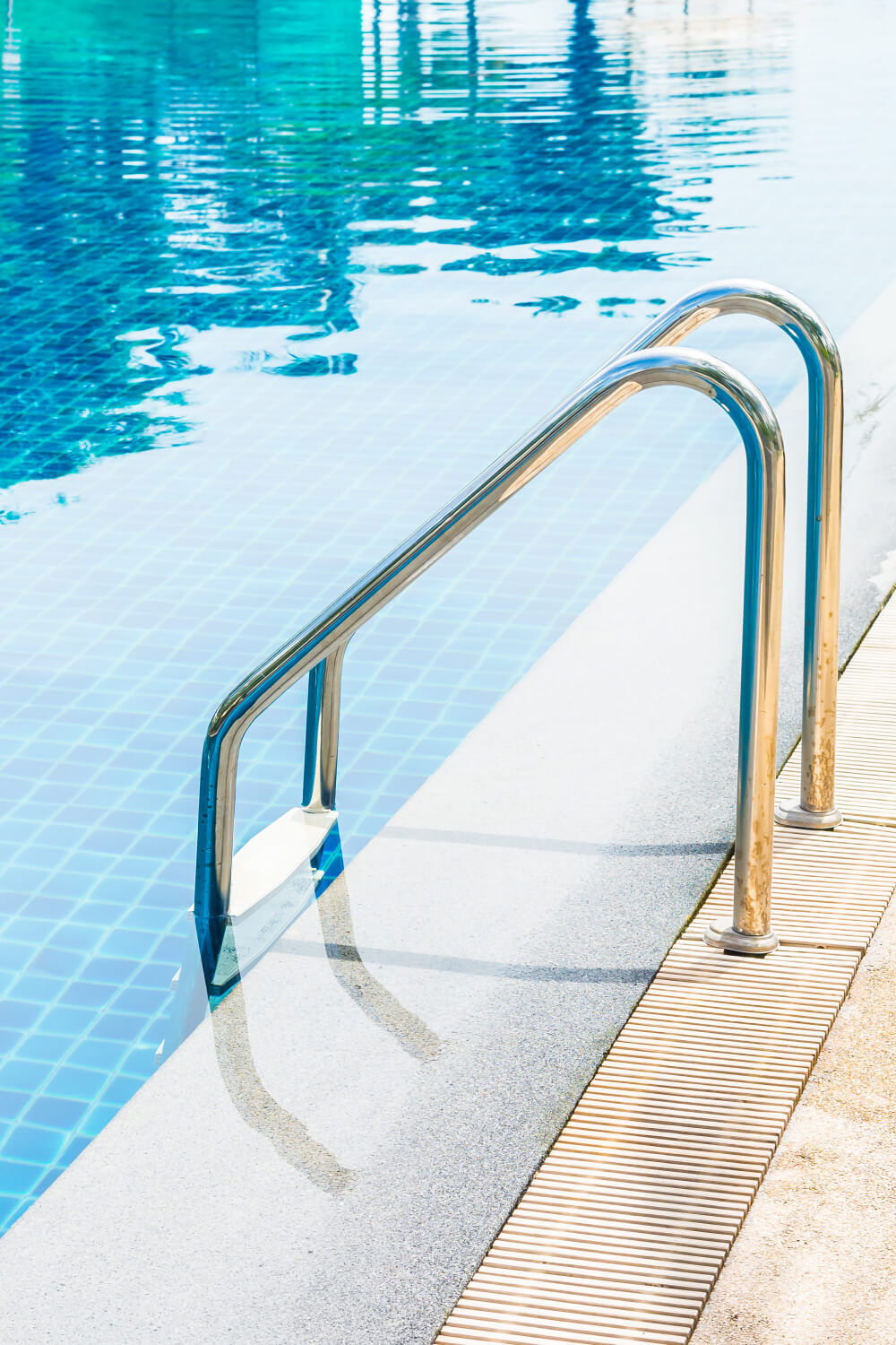 Pool Railings – Toronto Iron Railings